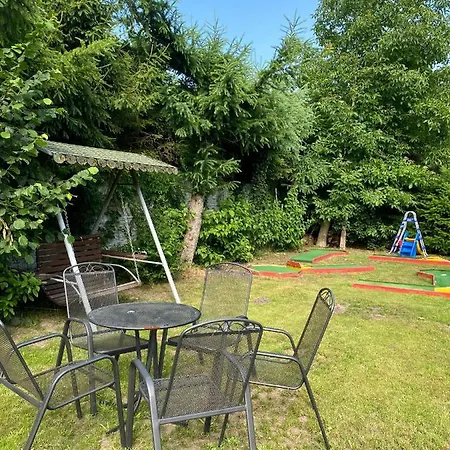 Z Ogrodem Rowy (Pomerania)