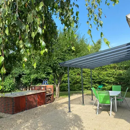 Διαμέρισμα Z Ogrodem *