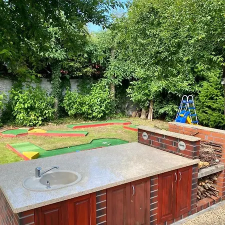 Z Ogrodem Apartment *