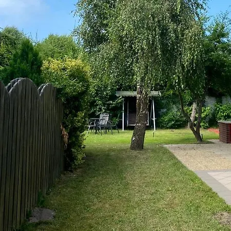 Z Ogrodem Apartment *