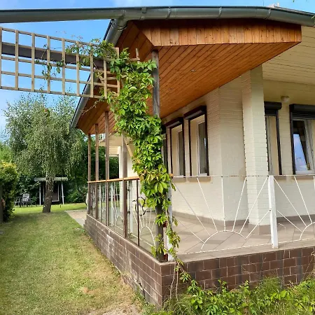 Apartment Z Ogrodem *