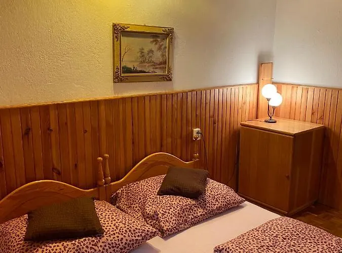 Apartament Z Ogrodem *