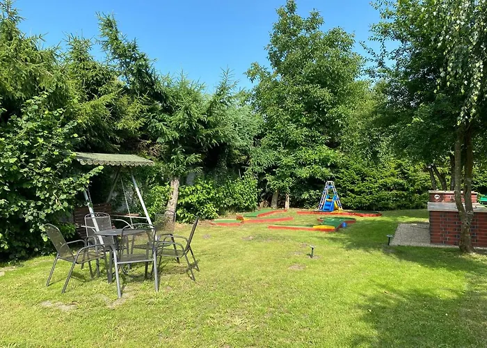 Z Ogrodem Rowy (Pomerania)