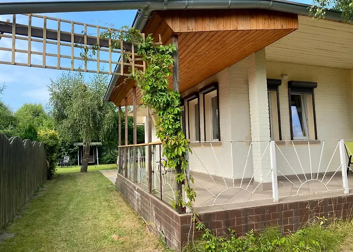 Apartament Z Ogrodem *